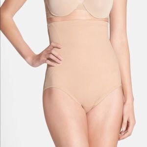 NWT TC Shaping Shape Away w/ Back Magic